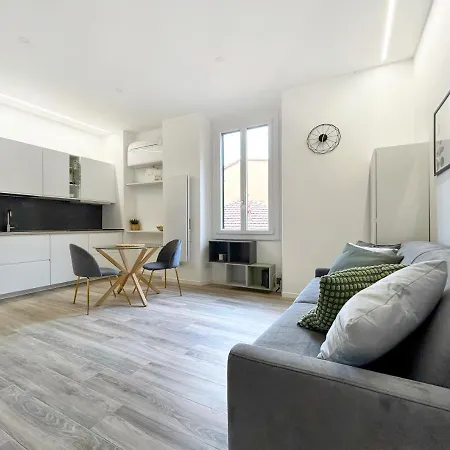 Casa * Milan